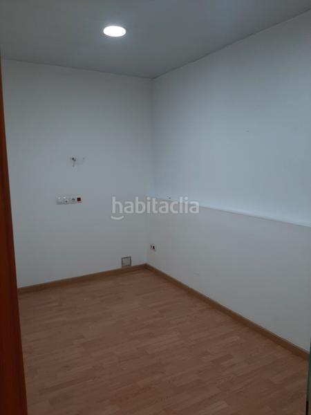 Foto 966883bd-cbcf-4b06-9973-df6673493164. Rent business premise in plaça de les figueretes 5 in Mataró