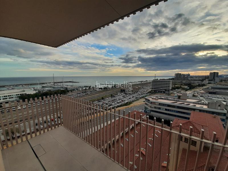 Foto ab1f907b-8ce9-410e-b867-4433f954e4bf. Alquiler piso en ronda barceló 88 piso alto con vistas en Mataró