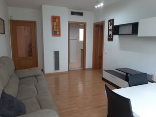 Etagenwohnung in Ronda de cervantes 5. 2 habitaciones, ascensor y  parquing en la habana