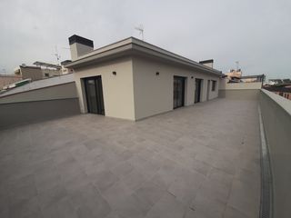 Affitto Appartamento  Carrer de damià campeny 29. Atico-duplex inevrtido con 110m de terraza