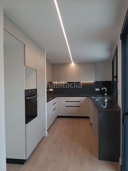 Foto 6dabefd2-e4c4-442e-9fd2-6bd6e50960e9. Rent flat in carrer de damià campeny 29 in Centre Mataró