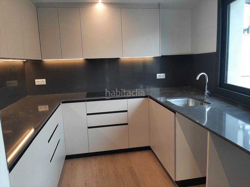 Foto d739ff0f-945b-4b67-b9db-b4e0380d92d9. Rent flat in carrer de damià campeny 29 in Centre Mataró
