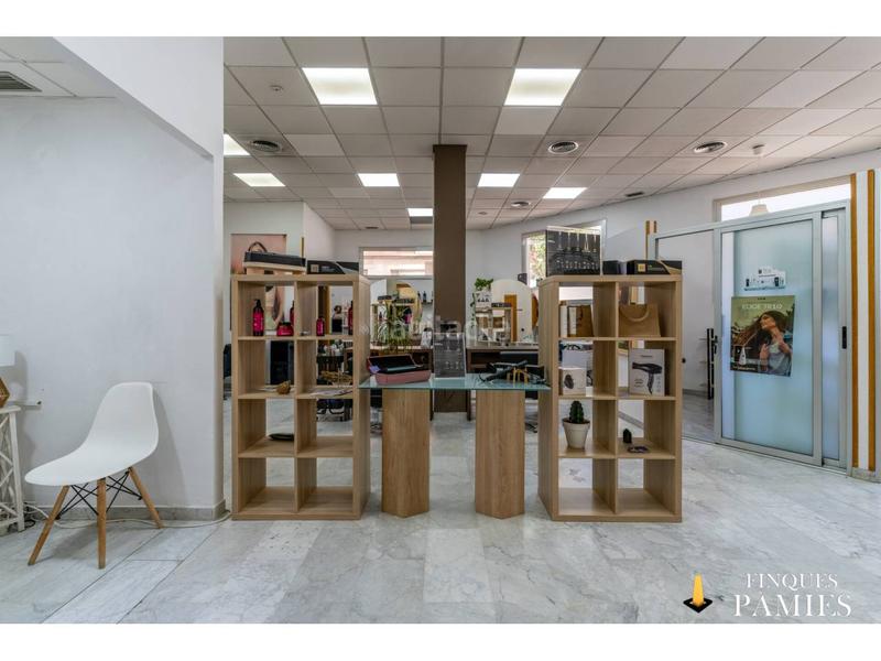 Foto e3cece32-980b-4498-8fc9-6458da068912. Locale commerciale in campoamor 8 in Ponent Reus