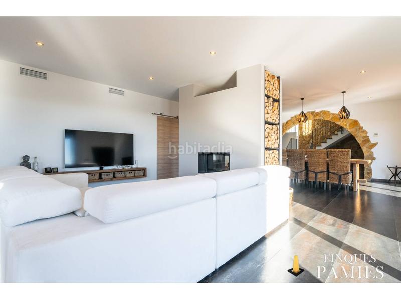 Foto bc53dedd-5c27-4333-baf0-bb254e6310a1. Chalet dans reus 1 dans Vilanova d´Escornalbou