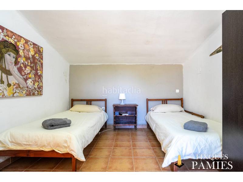 Foto f0257df5-5660-457c-a89d-a460d6a47eb1. Masia a travesser 1 a Selva del Camp (La)