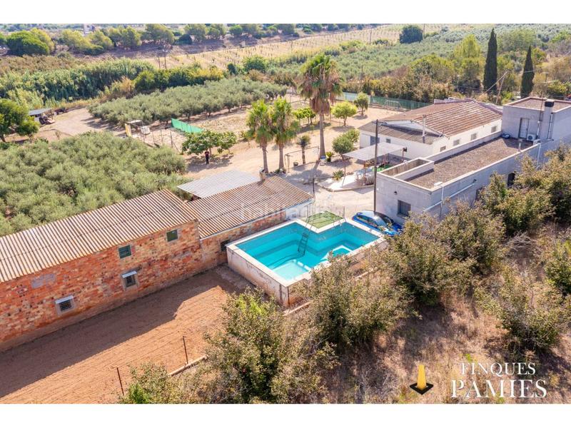 Foto f2ccd883-421c-49c3-84e1-aac55e3d0f65. Country house in burgar 1 in Llevant Reus