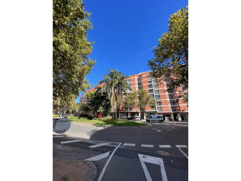 Foto c138e9dc-6958-484e-9b27-13b75de43ee8. Piso en antoni de villarroel 4 piso en venta en centre43204 en Reus