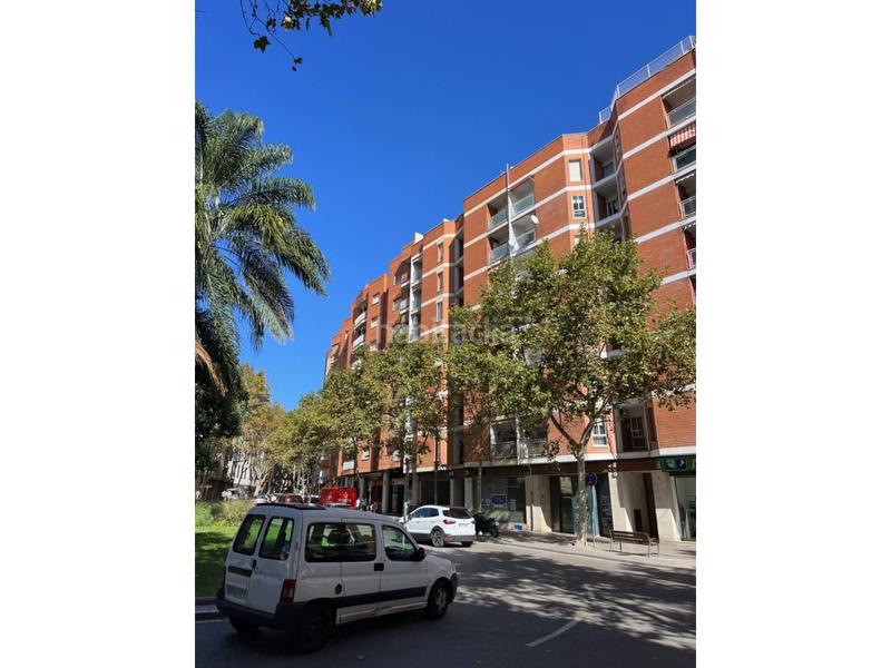 Foto f5f4553b-fa4a-4a5f-acb2-dbaf44ba8476. Piso en antoni de villarroel 4 piso en venta en centre43204 en Reus