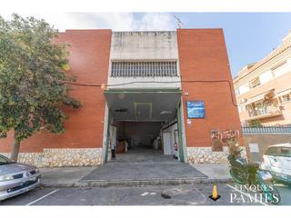 Nave industrial en Evarist fàbregas 7. Nave en venta en reus