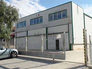 Locale commerciale in N/a 82