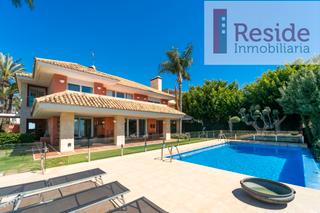 Xalet en Avinguda de la costa blanca 82. Casa o chalet independiente en venta en avenida de la costa blan