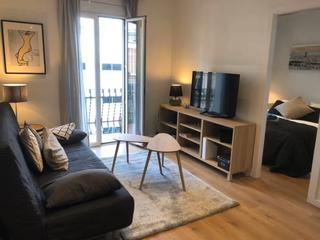 Affitto Appartamento  Carrer de rocafort. Apartamento agradable y luminoso