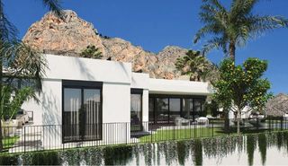 Chalet in Avenida balcón de ponoig 43