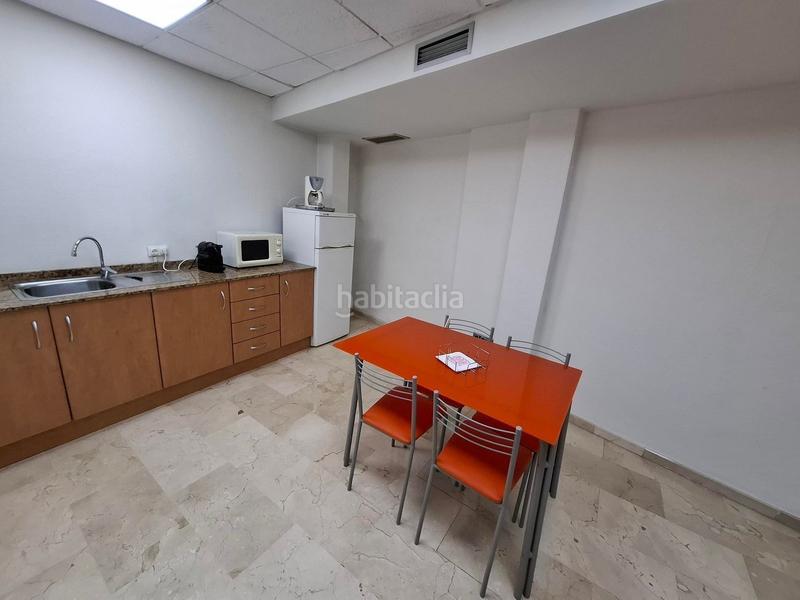 Foto 6c1d1484-9d93-493e-9303-f08f4a010455. Bureau dans calle de los artilleros 6 dans Barrio del Centro Alicante