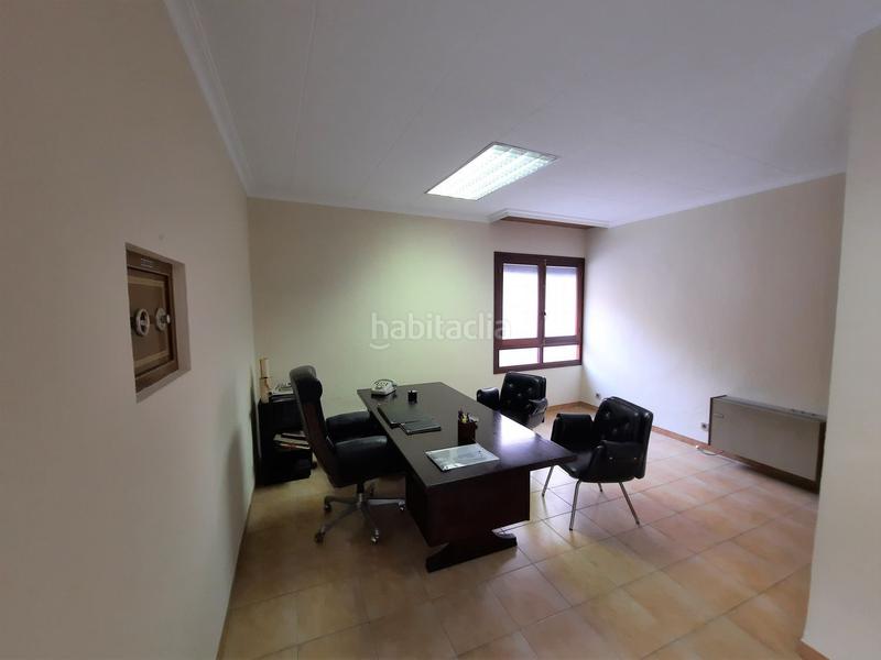 Foto 07d9d2eb-1270-4e5e-9c0a-e72a9865bf5c. Local comercial a avenida general marva 36 a Mercado Alicante