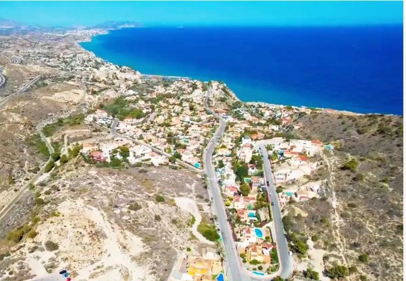 Foto 4daaecf9-db01-427a-ab29-ec17d1d89ad3. Xalet a calle d'oriola 5 a Pueblo Acantilado-Lanuza Campello (el)