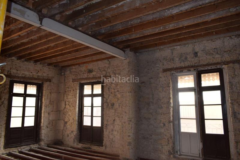 Foto d4191b63-8230-46fc-a480-119c1e50bf2a. Édifice dans Casco Antiguo - Sta. Cruz - Ayuntamiento Alicante