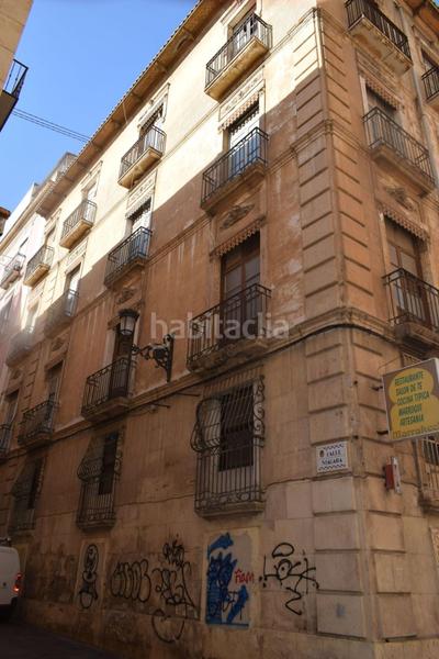 Foto a6afa0df-9cac-4c97-9a6b-8a033901436e. Edificio in Casco Antiguo - Sta. Cruz - Ayuntamiento Alicante