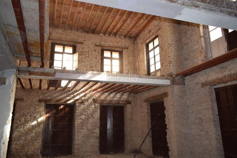 Foto c6696a82-d8cb-4739-9813-0e76ef03ef47. Edificio en Casco Antiguo - Sta. Cruz - Ayuntamiento Alicante