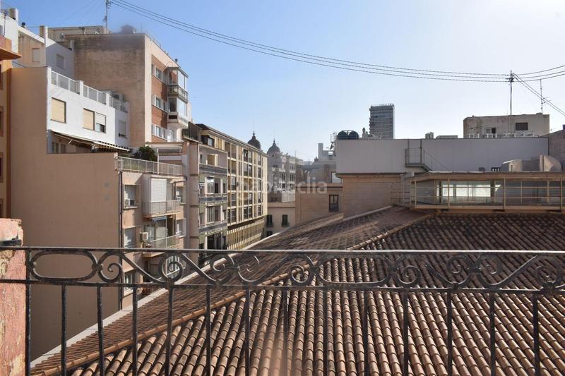 Foto 9c2483b6-ac30-4d8e-a762-8a183def9cb4. Edifici a Casco Antiguo - Sta. Cruz - Ayuntamiento Alicante