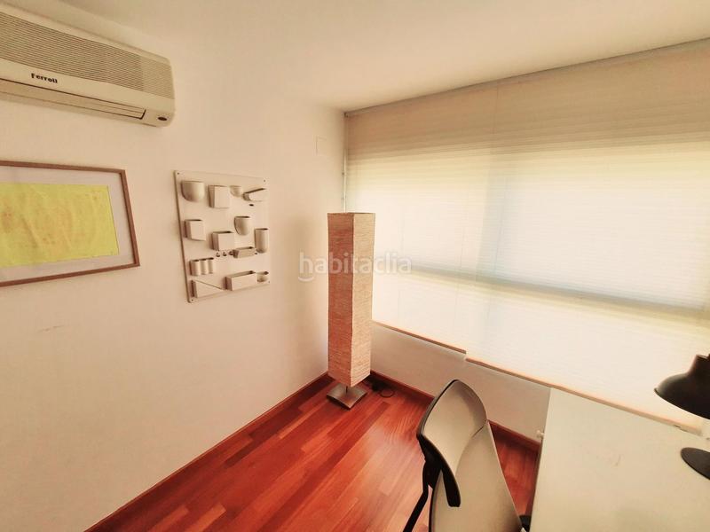 Foto 5397d325-aa5d-42fb-9b60-8f229ed66cf4. Appartement dans calle sol naciente 18 dans Albufereta Alicante