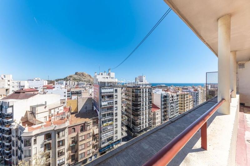 Foto 26025576-28be-47bc-863d-93447e6244f8. Appartement dans avenida de federico soto 15 dans Ensanche-Diputación Alicante