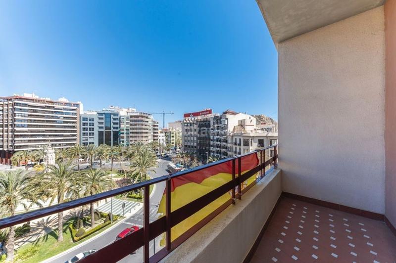 Foto 3ae33fc2-862a-4de0-971d-73ccaf7894c9. Appartement dans avenida de federico soto 15 dans Ensanche-Diputación Alicante