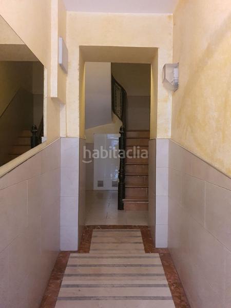 Foto 2a13f9d6-afb6-47ee-b91c-9f72bc8c3060. Edificio en calle colon 12 en Barrio del Centro Alicante