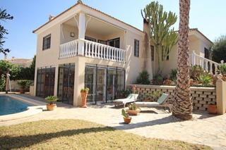 Chalet  Calle el llimoner 10