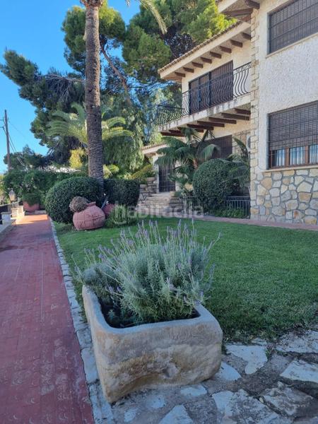 Foto f04ffaa6-e79e-43c8-a5d6-2a45db48b02d. Chalet mit parking pool in Vistahermosa Alicante