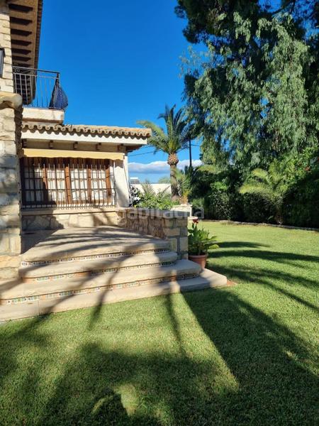 Foto f0f6ebfb-c5c6-4f6d-a842-81de5949e169. Chalet mit parking pool in Vistahermosa Alicante