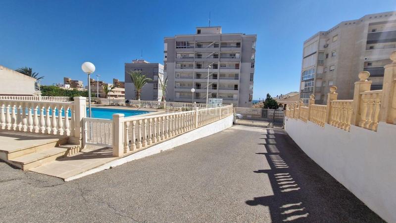 Foto 53cfb423-849a-4ca9-887a-2571c77394f3. Flat with parking in Los Arenales del Sol Elche / Elx