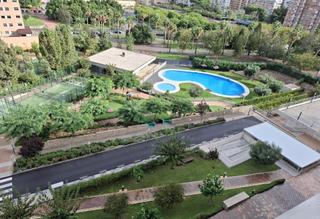 Location Appartement  Calle calle del catedrático abelardo rigual, 10 10. Amplia vivienda con urbanización y 2 plazas de garaje y trastero