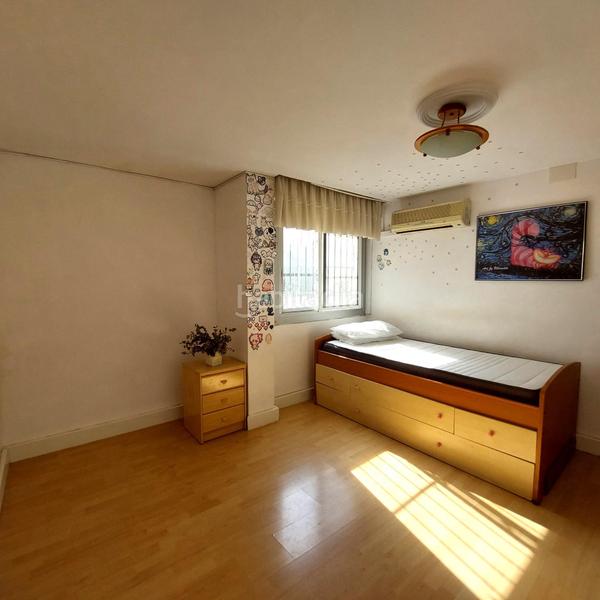 Foto 38ec660b-3792-4813-8c31-a2b6715c69b4. Penthouse with parking in Campello Pueblo Campello (el)