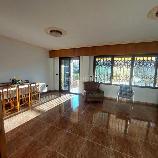 Foto 0e23e1f4-1108-4513-b1d1-ef80ebfdfbaf. Édifice dans calle ceuta 40 dans San Blas Alicante