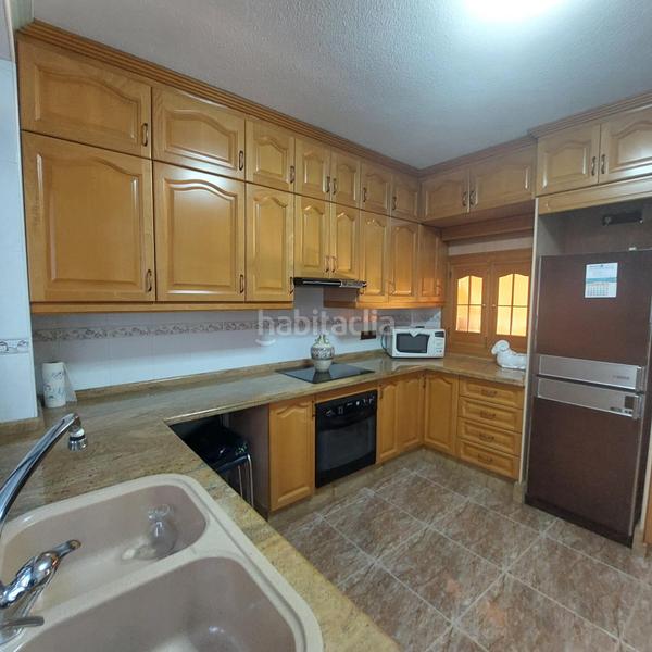 Foto 22ac5ac6-0fda-4376-be03-bc9bbf0e9644. Édifice dans calle ceuta 40 dans San Blas Alicante