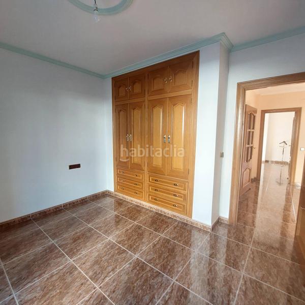 Foto 2a37949b-ddc0-4f64-84f2-5e670b9162b6. Édifice dans calle ceuta 40 dans San Blas Alicante