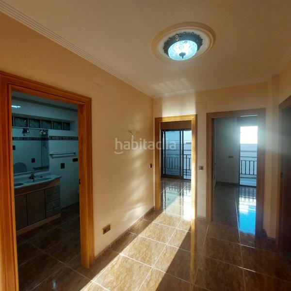 Foto 7136c4ea-3418-4b08-978f-c02fdce8cef3. Édifice dans calle ceuta 40 dans San Blas Alicante