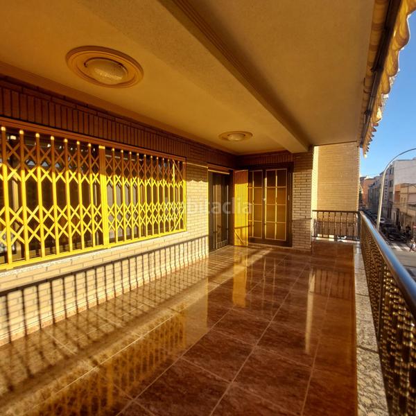 Foto b52857bd-177d-4218-a07d-9d1437ebb7e0. Édifice dans calle ceuta 40 dans San Blas Alicante