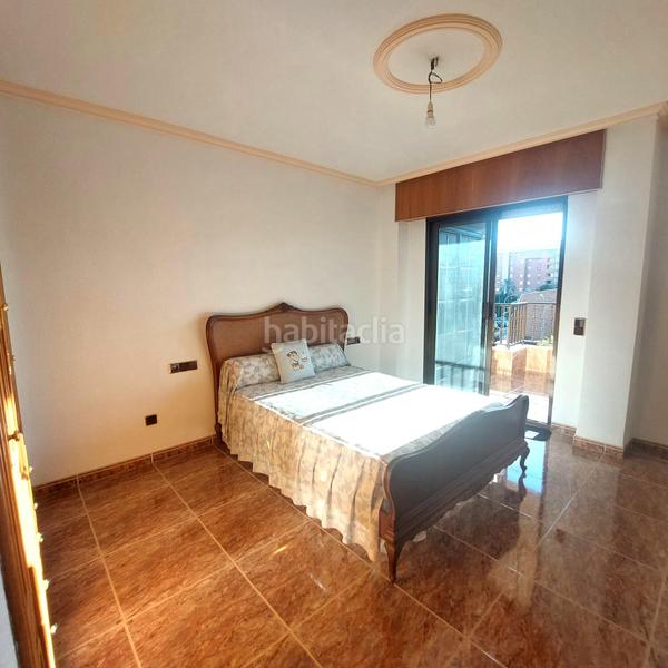 Foto cb1b695b-d506-406c-9192-22ea6895280f. Édifice dans calle ceuta 40 dans San Blas Alicante