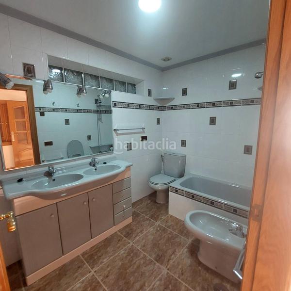 Foto f05d268f-a4e1-4591-9738-43302125338d. Édifice dans calle ceuta 40 dans San Blas Alicante