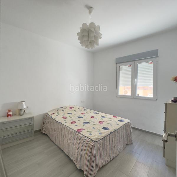 Foto 24f34b23-0d06-4d28-a251-0bf300cdc3a6. Appartement in calle jaime segarra 68 in Carolinas Bajas Alicante