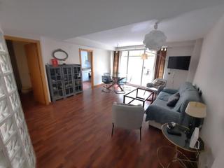 Etagenwohnung in Calle Enriqueta Ortega 6