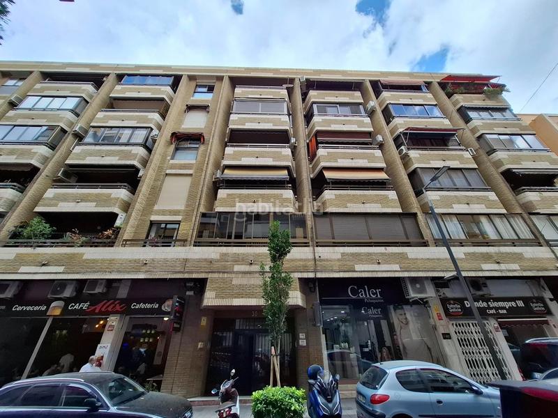 Foto c00777c0-25ef-4497-a9d1-ad235963a4dc. Etagenwohnung mit parking in Ensanche-Diputación Alicante