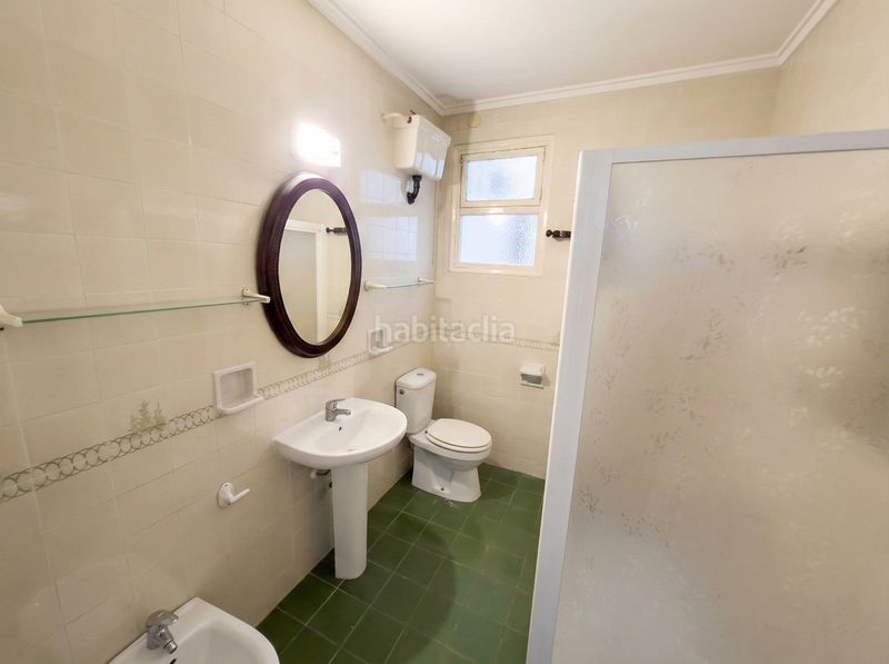 Foto 68e66a10-ab96-45af-bb14-01655e231b72. Pis a Barrio del Centro Alicante