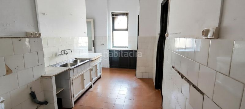 Foto 9dd3236b-ed93-4336-835a-c41b70be5357. Pis a Barrio del Centro Alicante