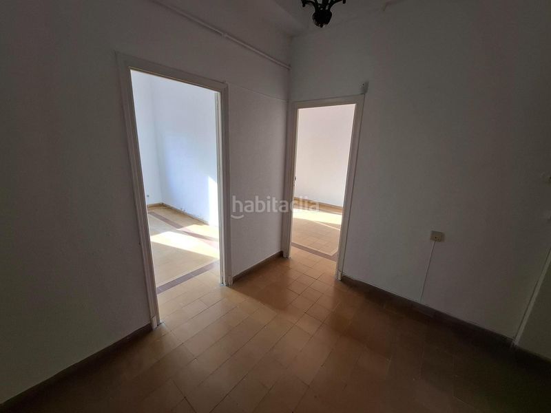 Foto a83e9bf4-de89-4057-9dbf-8fdf7b1d88a9. Pis a Barrio del Centro Alicante