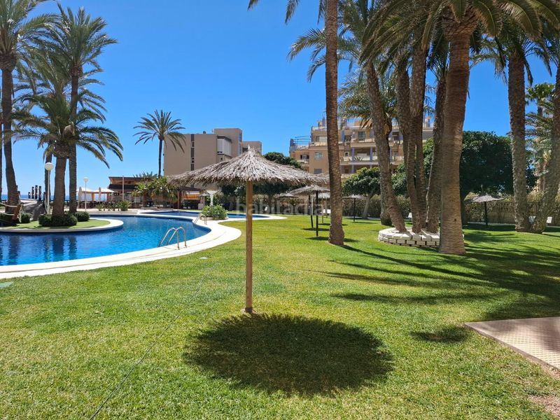 Foto 77665eeb-74d5-4085-aab2-78fdf889e890. Apartament amb aparcament piscina a Playa Muchavista Campello (el)