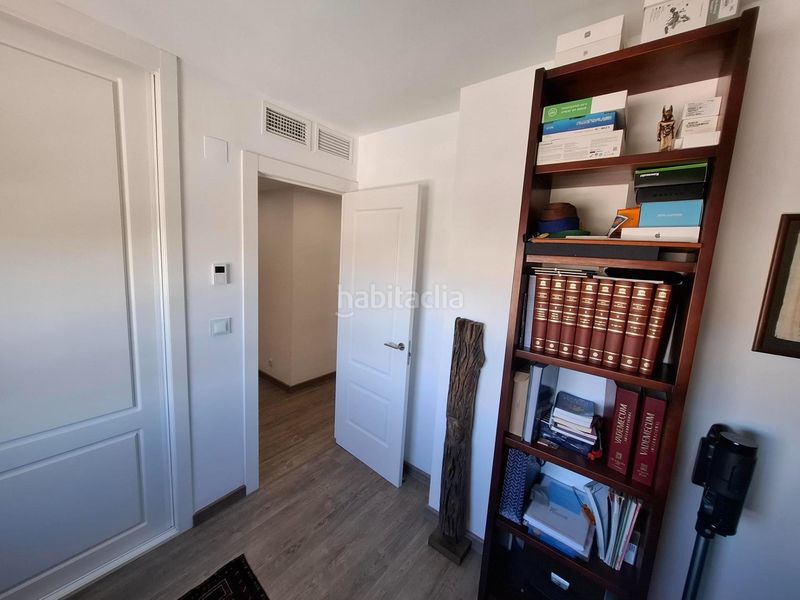 Foto 944e525d-5a8f-4087-8ecc-623a9febf261. Apartament amb aparcament piscina a Playa Muchavista Campello (el)