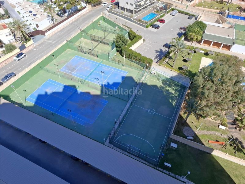 Foto b9402edb-1830-4e51-b0f9-c4ad7640e6d4. Apartament amb aparcament piscina a Playa Muchavista Campello (el)